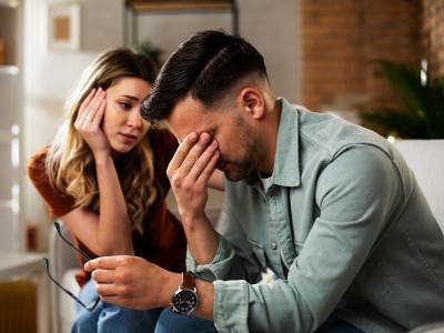  djevojku ostavio decko zbog novogodisnjeg poklona 