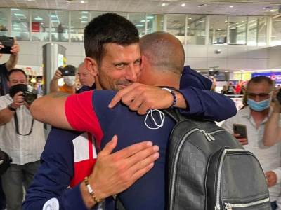  djokovic i stankovic zagrljaj pred put 