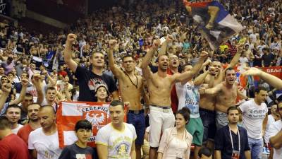  Kazne: Vujošević zbog izjava, Zvezda zbog navijača 