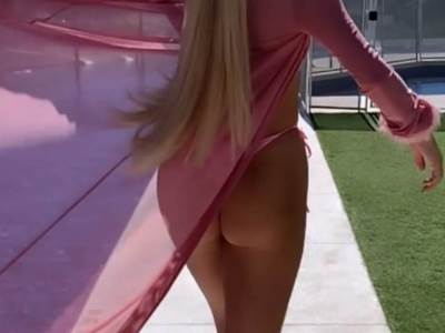  Marijana Zonjić pjevacica na plazi 