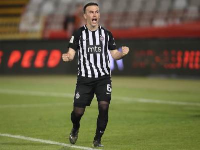  SRELI SE MAKABI I PARTIZAN, BIBARS NATHO SLAVIO NA AERODROMU 