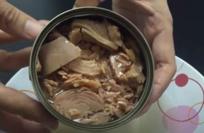  AKO OVO PIŠE NA KONZERVI TUNJEVINE, NE KUPUJTE JE NI SLUČAJNO! Dijetetičarka upozorila na opasan sastojak, zapamtite ga! 