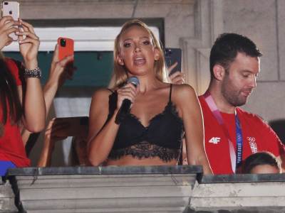  milica todorović doček balkon 