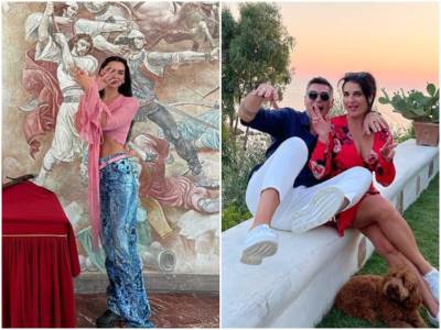  dua lipa majka pokazala tri prsta 