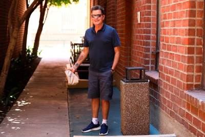  Čarli Šin napadnut u svom domu 