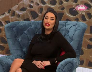  kaca grujic pokazala trudnicki stomak 