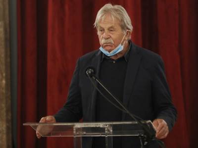  Ljubivoje Ršumović otpusten iz bolnice 