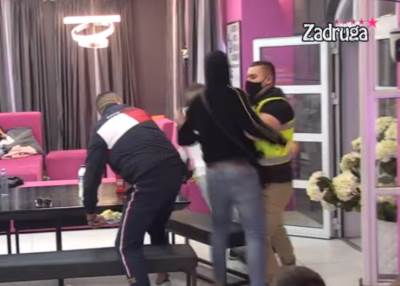  došlo je do žestokog sukoba između Mc Damira i Stefana Mihića 