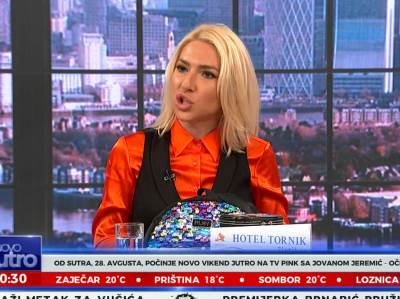  jovana jeremic u teretani 