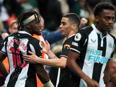  njukasl zeli igrace mancester junajteda 