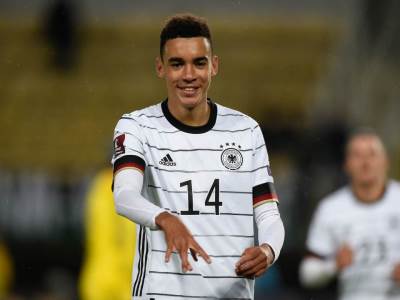  Džamal Musijala bajern  