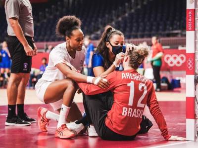  francuska rukometasica kolaborirala posle meca 