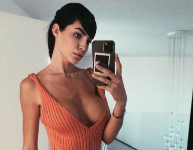  ana rajkovic ide na remont grudi  