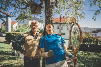  novak djokovic skulptura od drveta republika srpska 