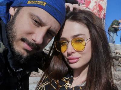  turski producent prebio manekenku  