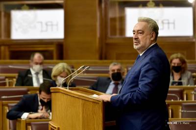  51638107784_36119be71f_o 