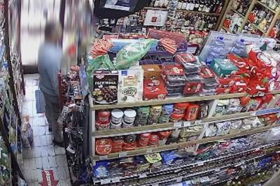  lomio po prodavnici zbog maske 