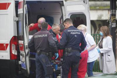  muskarac ubo policajce nozem u beogradu 