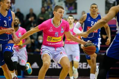  buducnost izgubila od mege 