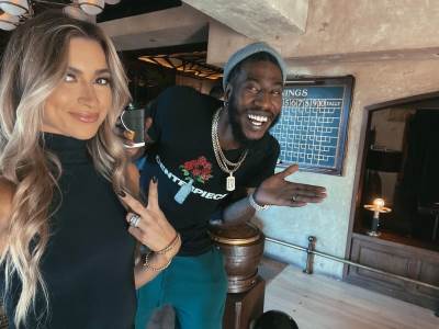  Iman Šampert plese u programu 