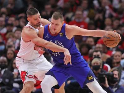  Nikola Jokić i Nikola Vučević 
