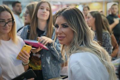  zorana o koleginici kiki 