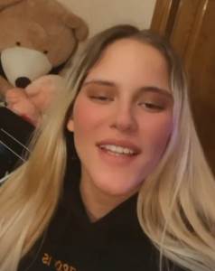  OVA PLAVUŠA JE IZBACIVALA VODITELJKU IZ STANA: Isplivale fotke rođene sestre Jovane Jeremić - pogledajte Milicu! (FOTO) 