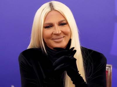  karleusa zelje deda mrazu 