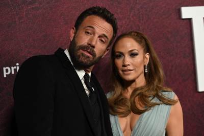  dzenifer lopez the tender bar haljina 