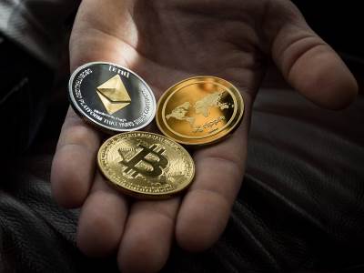  Šta su blockchain, Bitcoin, kriptovalute, tokeni, kriptoimovina i stablecoin 