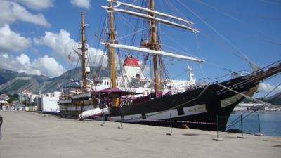  Irac pao s jarbola, traže ga po luci u Splitu 