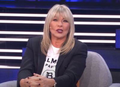  SNAJA SUZANE JOVANOVIĆ ZAPALILA MREŽE! Ljulja se u bikiniju, od pogleda zastaje dah - S mužem na EGZOTIČNOJ destinaciji! 