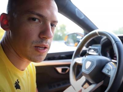  Baka Prase stigao u policijsku stanicu gdje će biti saslušan. 