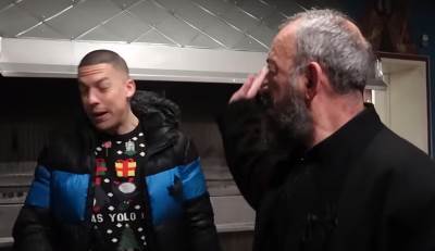  baka prase pomaze ocu u crkvi 