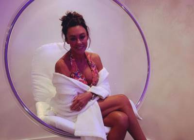  pjevacica misel hilton objavila detaljnu ispovijest o borbi sa alkoholizmom 