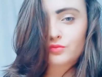  djevojka nadjena mrtva sa slusalicama 