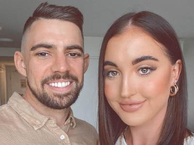  djevojke nazivaju sponzorusom jer joj momak kupuje skupe poklone 