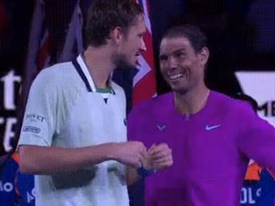  nadal i medvedev posle utakmice 
