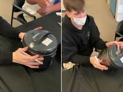  ostin rivs autogram na serpi 