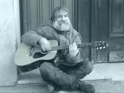  novi sad ubijen ulicni svirac 