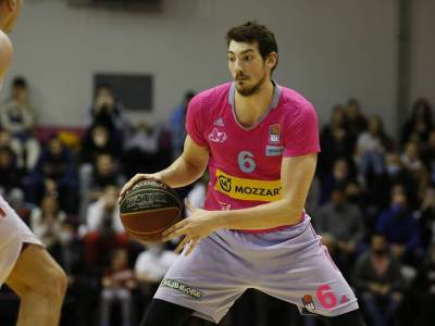  mega izgubila od studentskog centra 