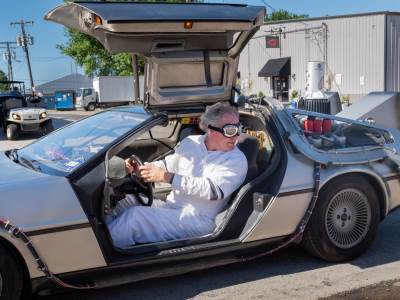  DeLorean pocinje proizvodnju elektricnih automobila 