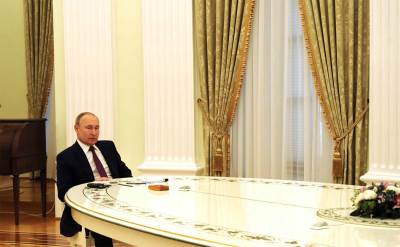  putinov sto privukao paznju javnosti 