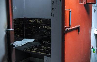  Rusija oslobodila 27.000 zatvorenika! 