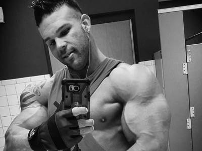  preminuo Bostin Lojd 