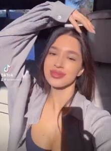  cerka harisa dzinovica proslavila 18. rodjendan  