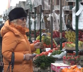  lepa brena otisla na pijacu sa sanel torbom  