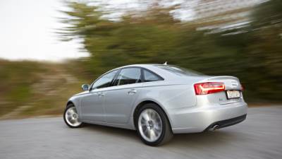  Iz "audija" bacali džakove marihuane u Ulcinju!? 