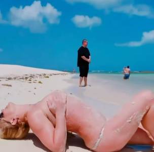  britni spirs seksi snimak na plazi 
