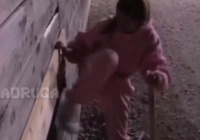  REKLA DA IZLAZI SA 100.000 EURA, PA POBJEGLA IZ ZADRUGE! Pojavio se snimak Dalilinog bijega - uzela motku i našla PROLAZ 